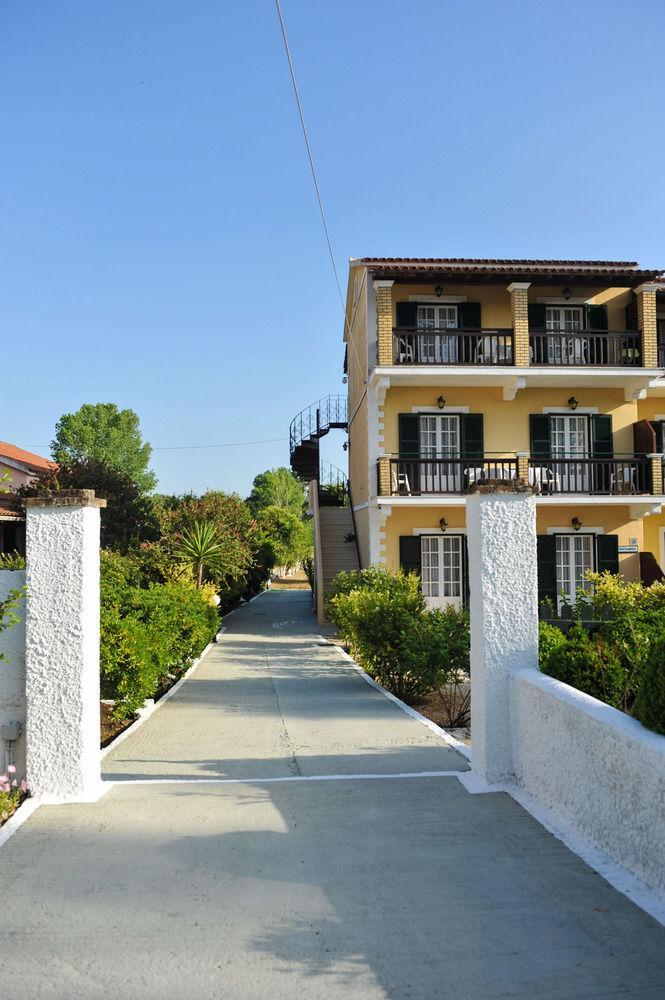 Potamos Apartments Sidari  Luaran gambar