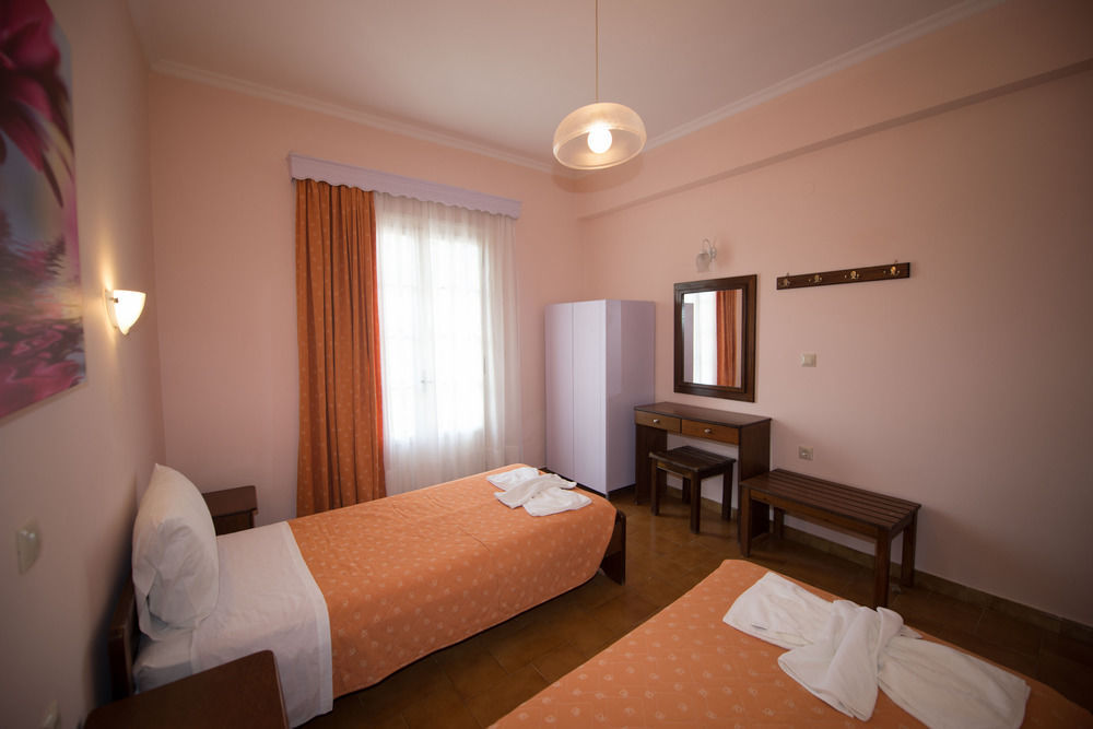 Potamos Apartments Sidari  Luaran gambar
