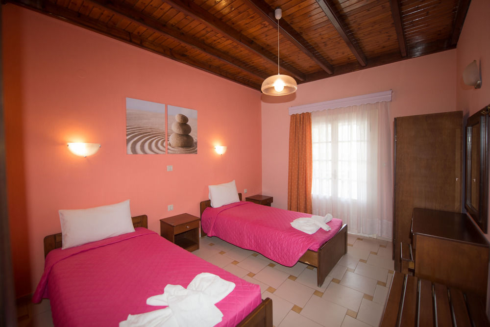 Potamos Apartments Sidari  Luaran gambar